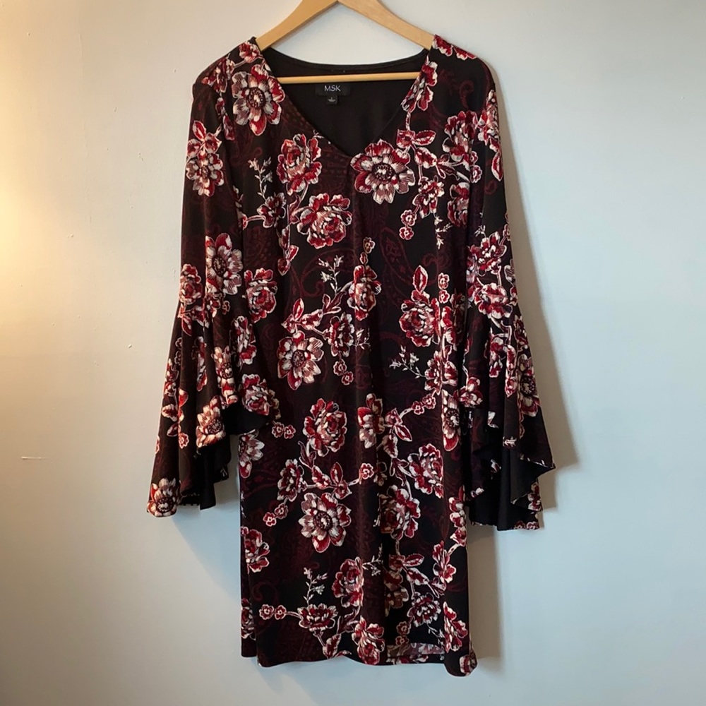 Women’s dress
